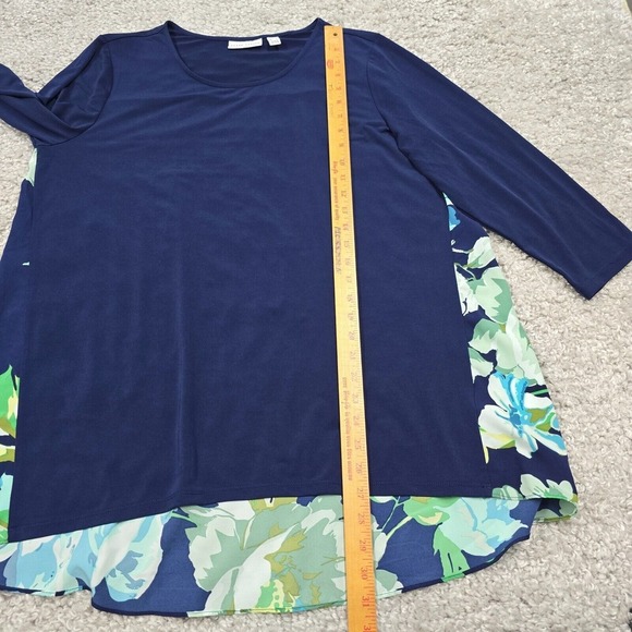 Susan Graver Top Women Large Tunic Blue Liquid Knit 3/4 Sleeve Flowers Career‎ - Picture 10 of 11
